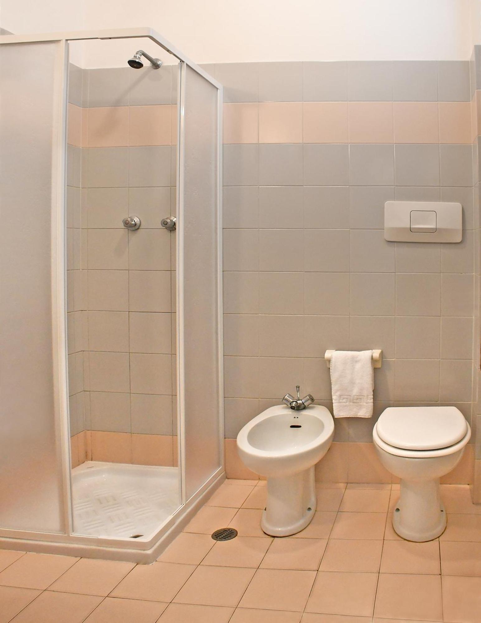 Hotel Exclusive In Pieno Centro - Nuova Gestione 2025 Riccione Kültér fotó