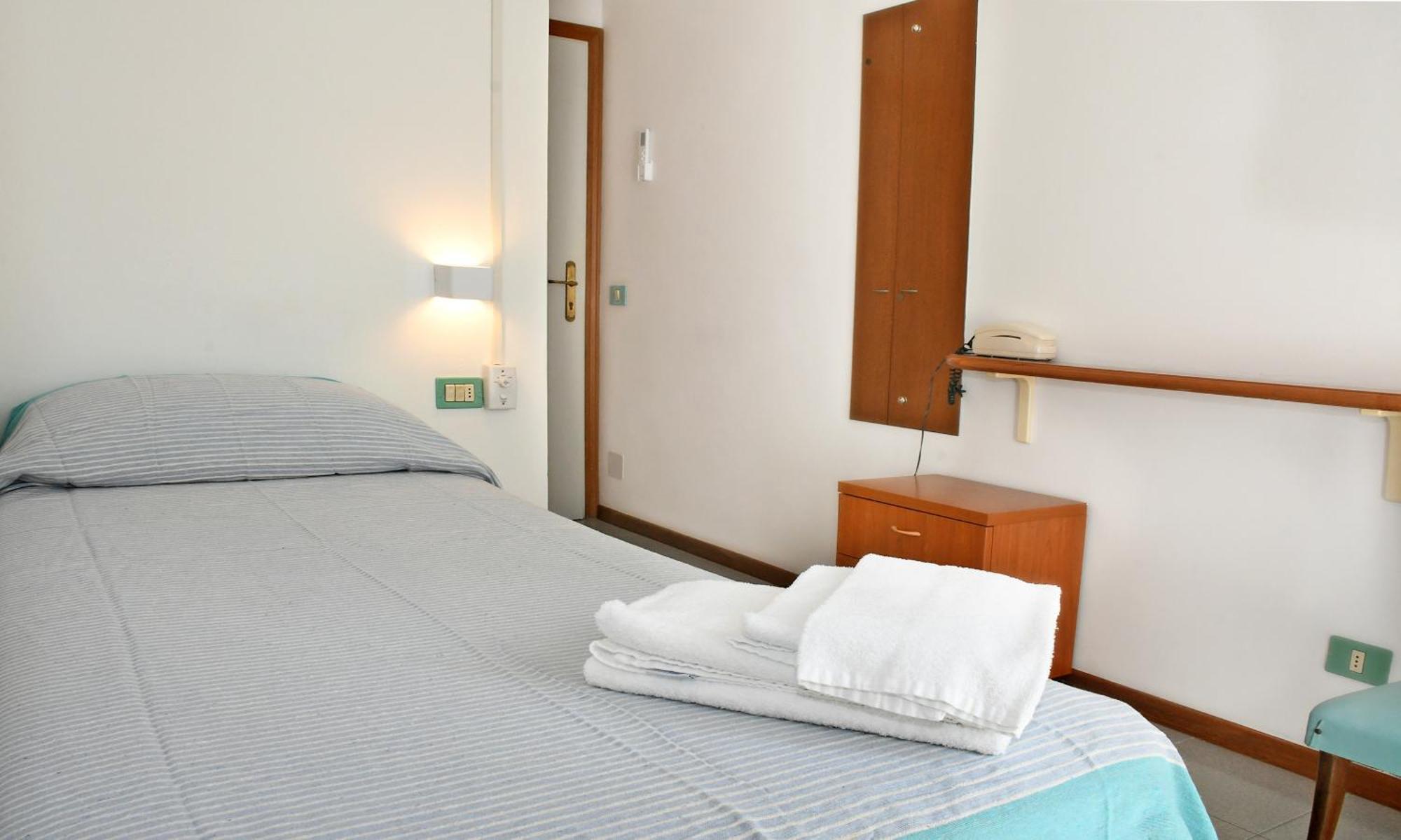 Hotel Exclusive In Pieno Centro - Nuova Gestione 2025 Riccione Kültér fotó